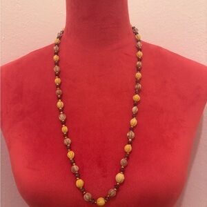 Elegant Beaded Necklace in Yellow and Brown
